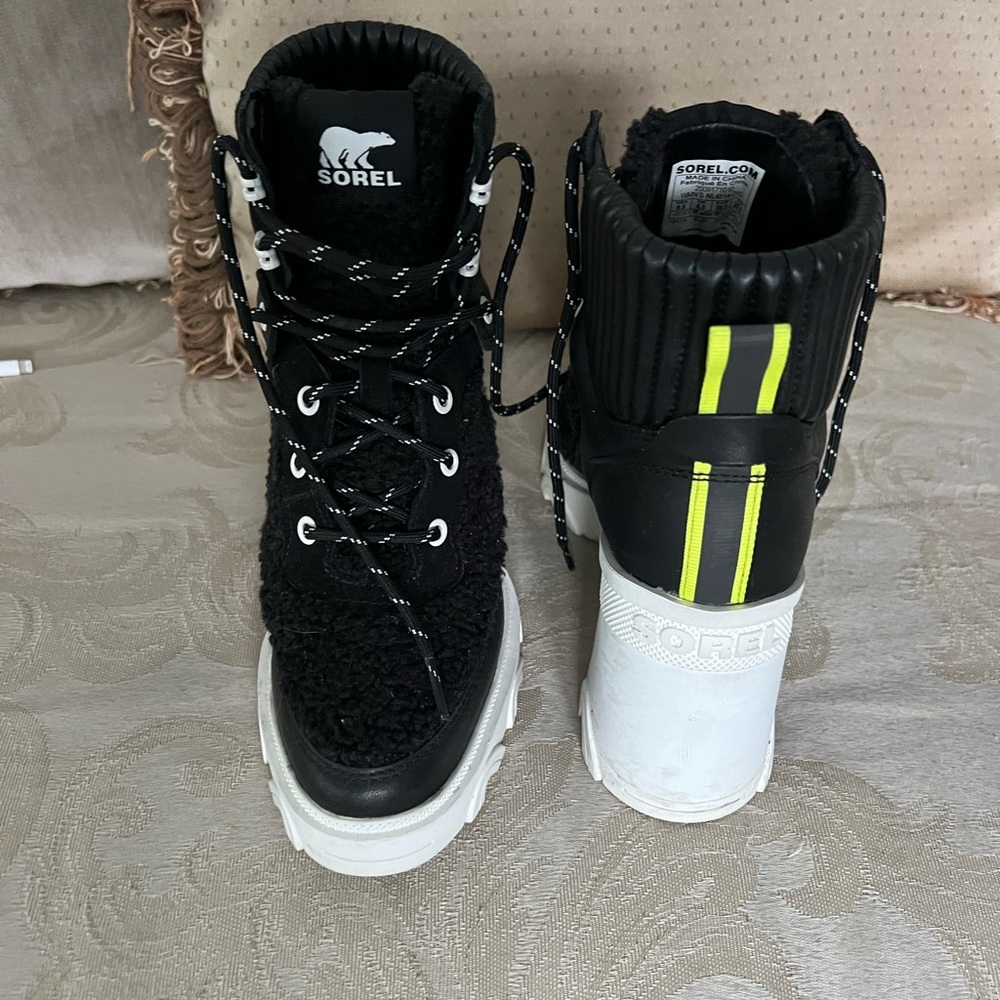 SOREL Brex π€π€ boot - Picture 2 of 6